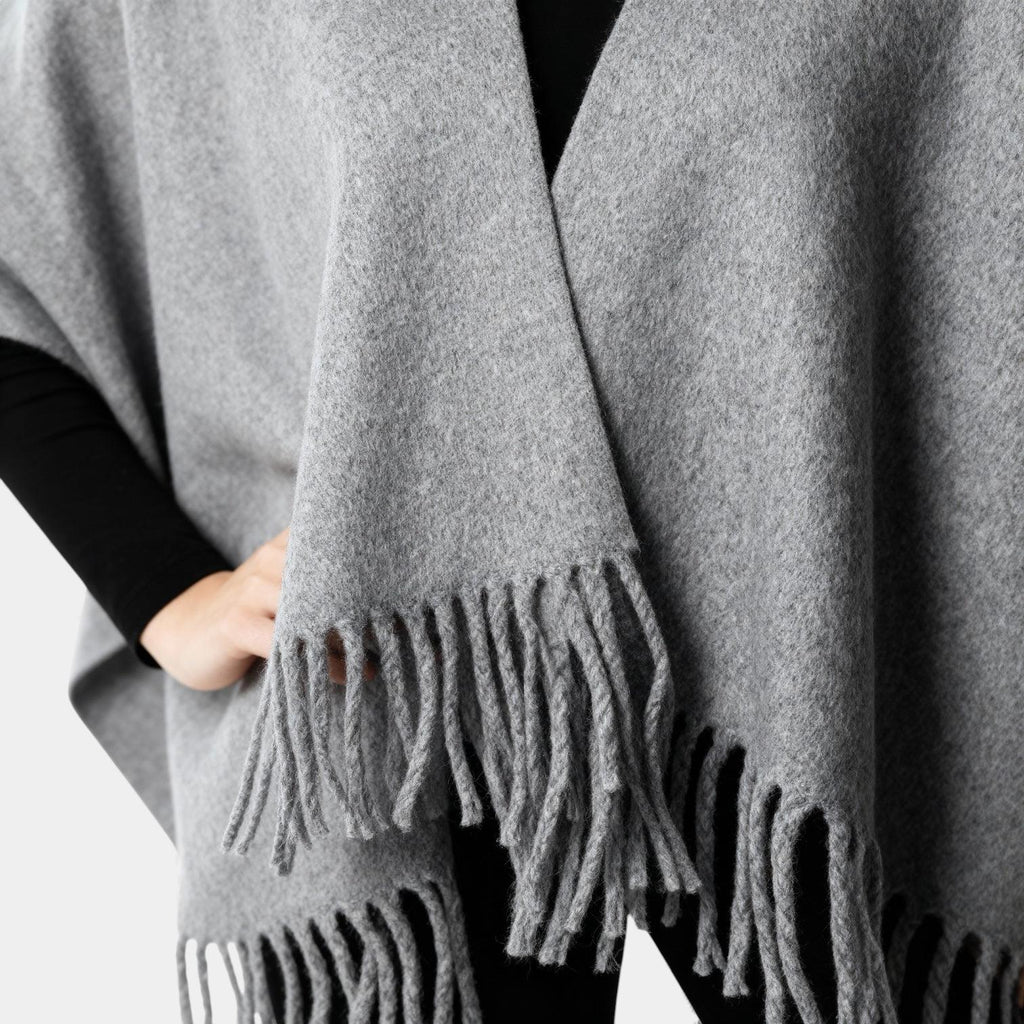 Fringed Women's Poncho Cape Scarf - Soft Knit Fabric - Stylish Layering Accessory for Casual and Outdoor Wear