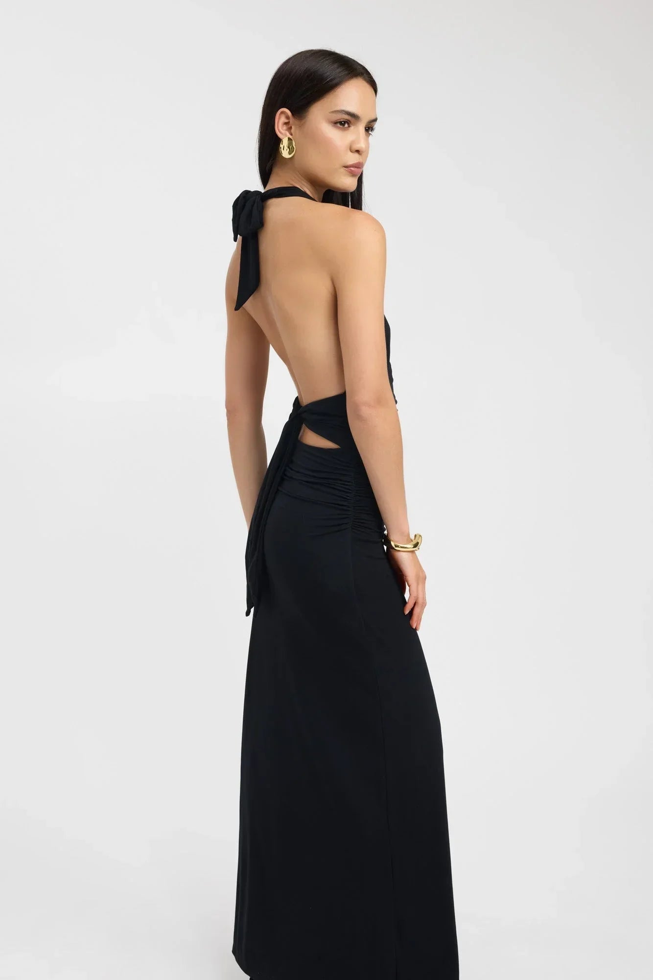 Halterneck Dress in Soft Fabric - Elegant Evening Wear for Women