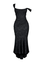 Lace Dress with Elegant Design for Special Occasions - Available in Multiple Sizes