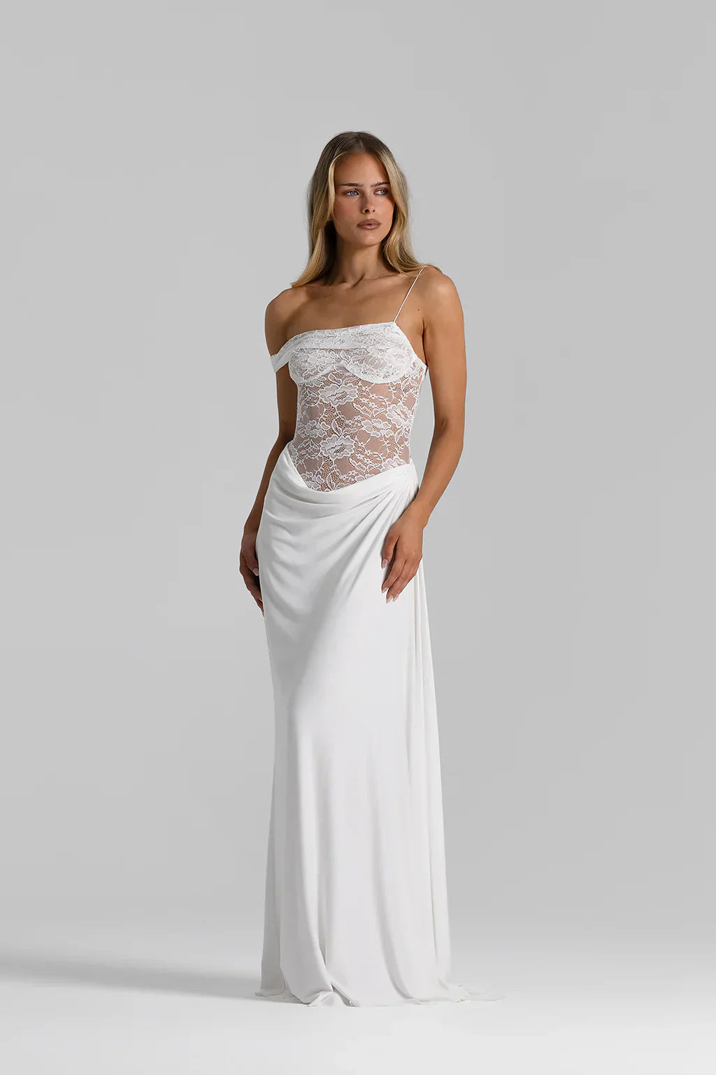 Lace Dress with Elowyn Design for Women - Elegant Evening Wear