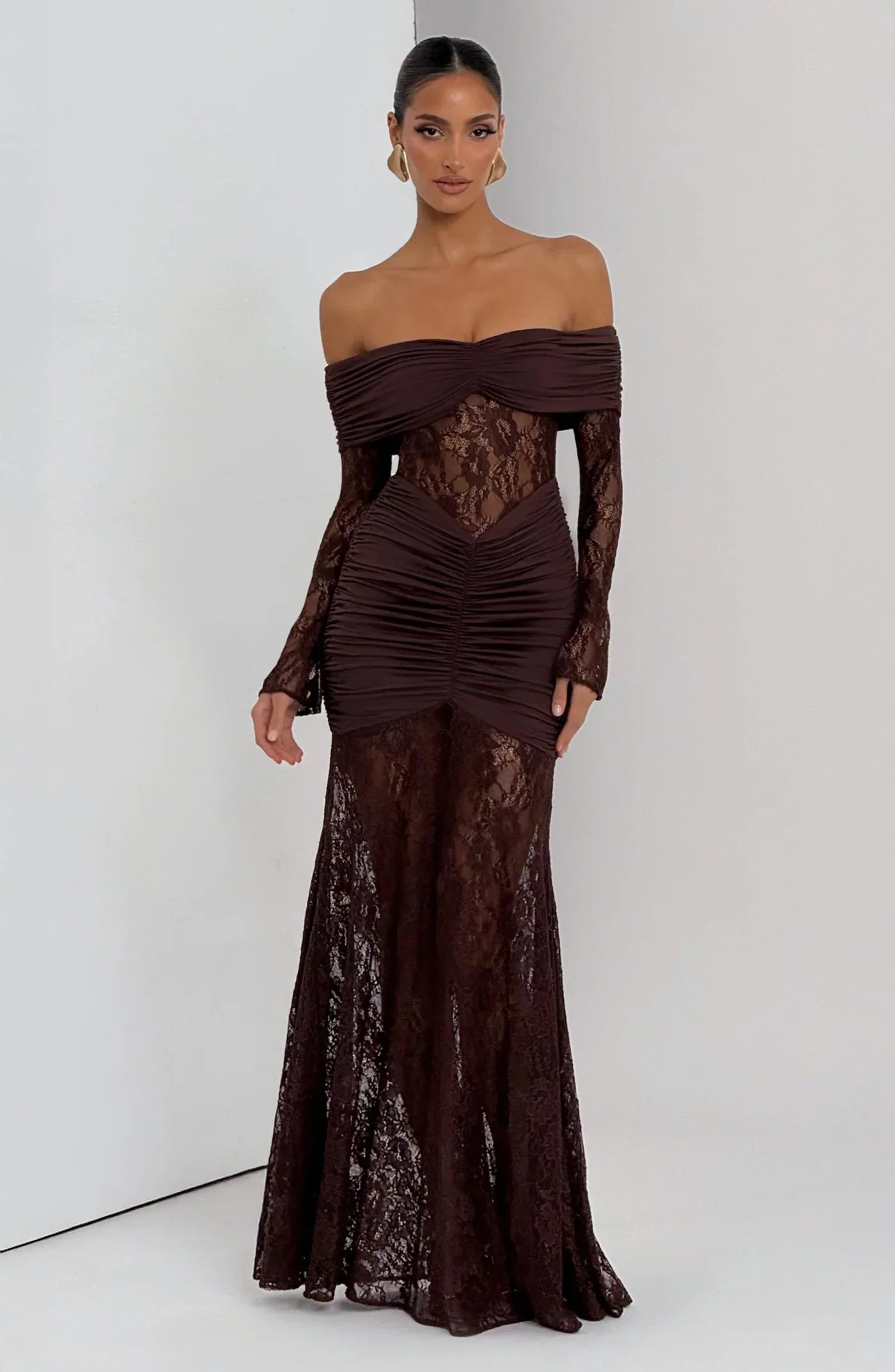 Lace Evening Gown for Women - Elegant Formal Dress for Special Occasions