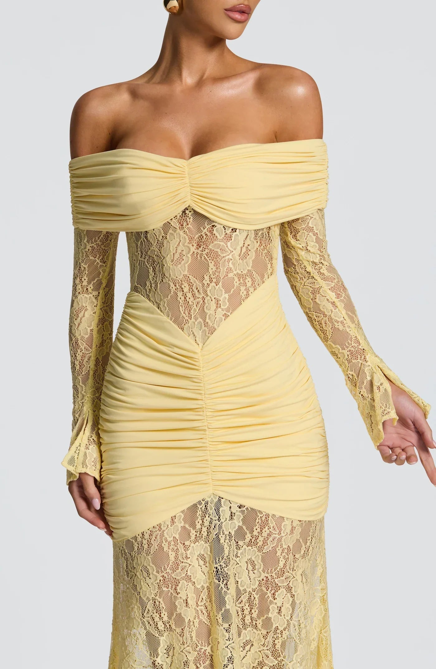 Lace Evening Gown for Women - Elegant Formal Dress for Special Occasions