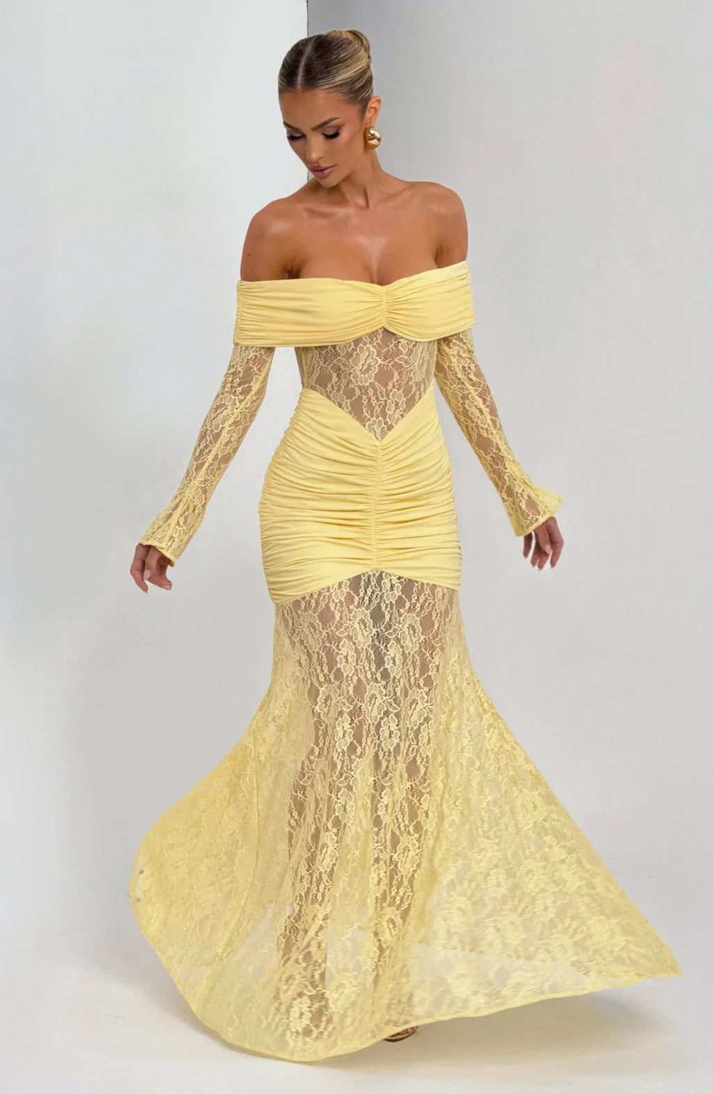 Lace Evening Gown for Women - Elegant Formal Dress for Special Occasions