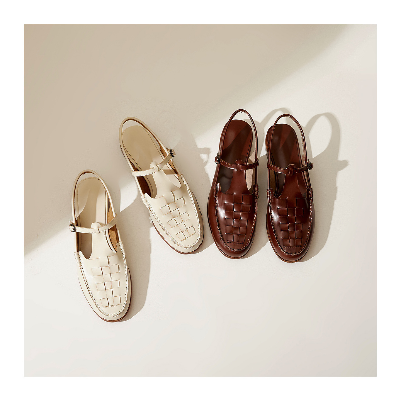 Leather Summer Sandals for Women - Comfortable Straps, Stylish Design for Casual Wear