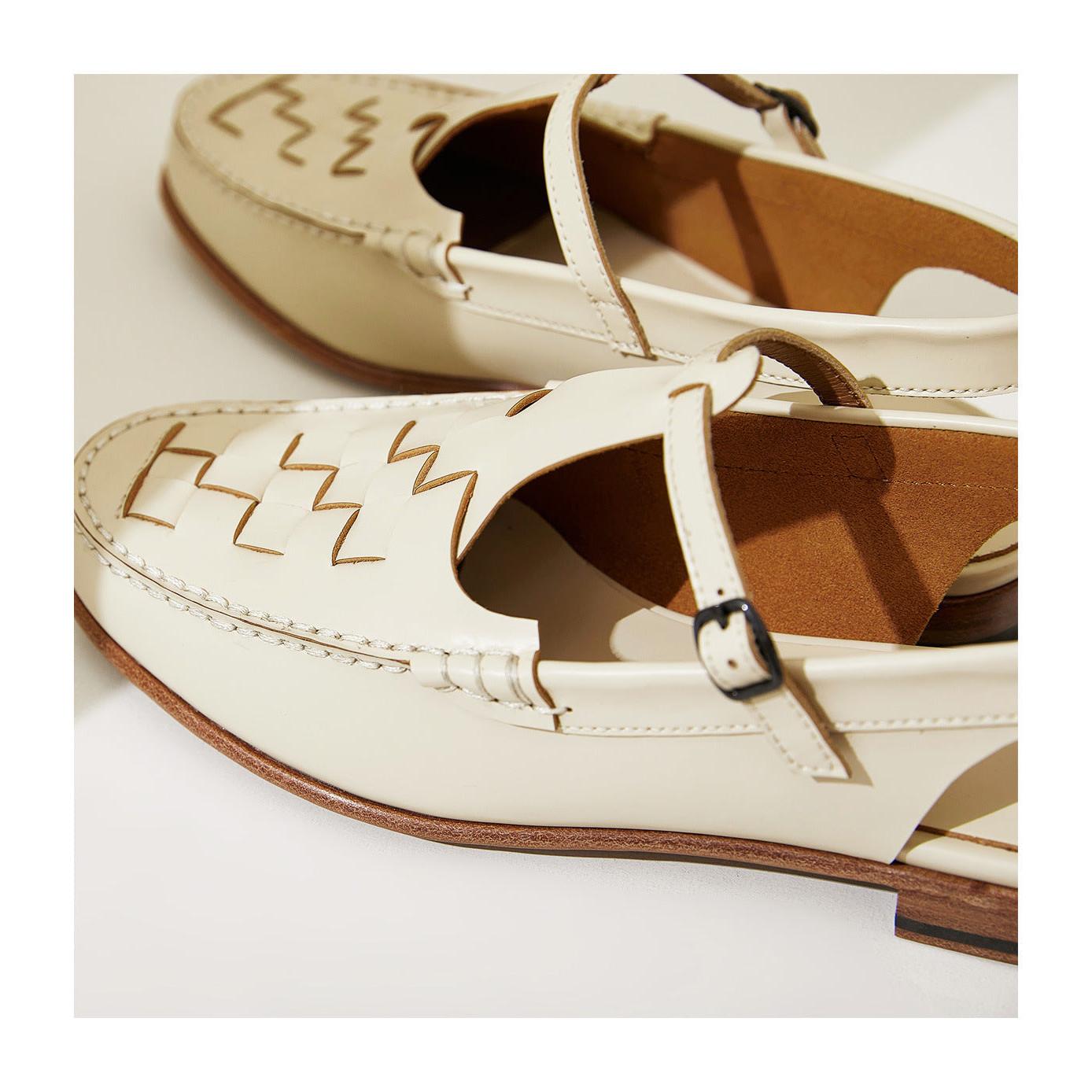 Leather Summer Sandals for Women - Comfortable Straps, Stylish Design for Casual Wear