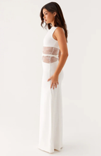 Maxi Dress in Soft Fabric with Elegant Design for Formal Events and Special Occasions