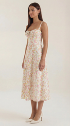 Midi Summer Dress in Lightweight Fabric with Floral Print for Casual Wear