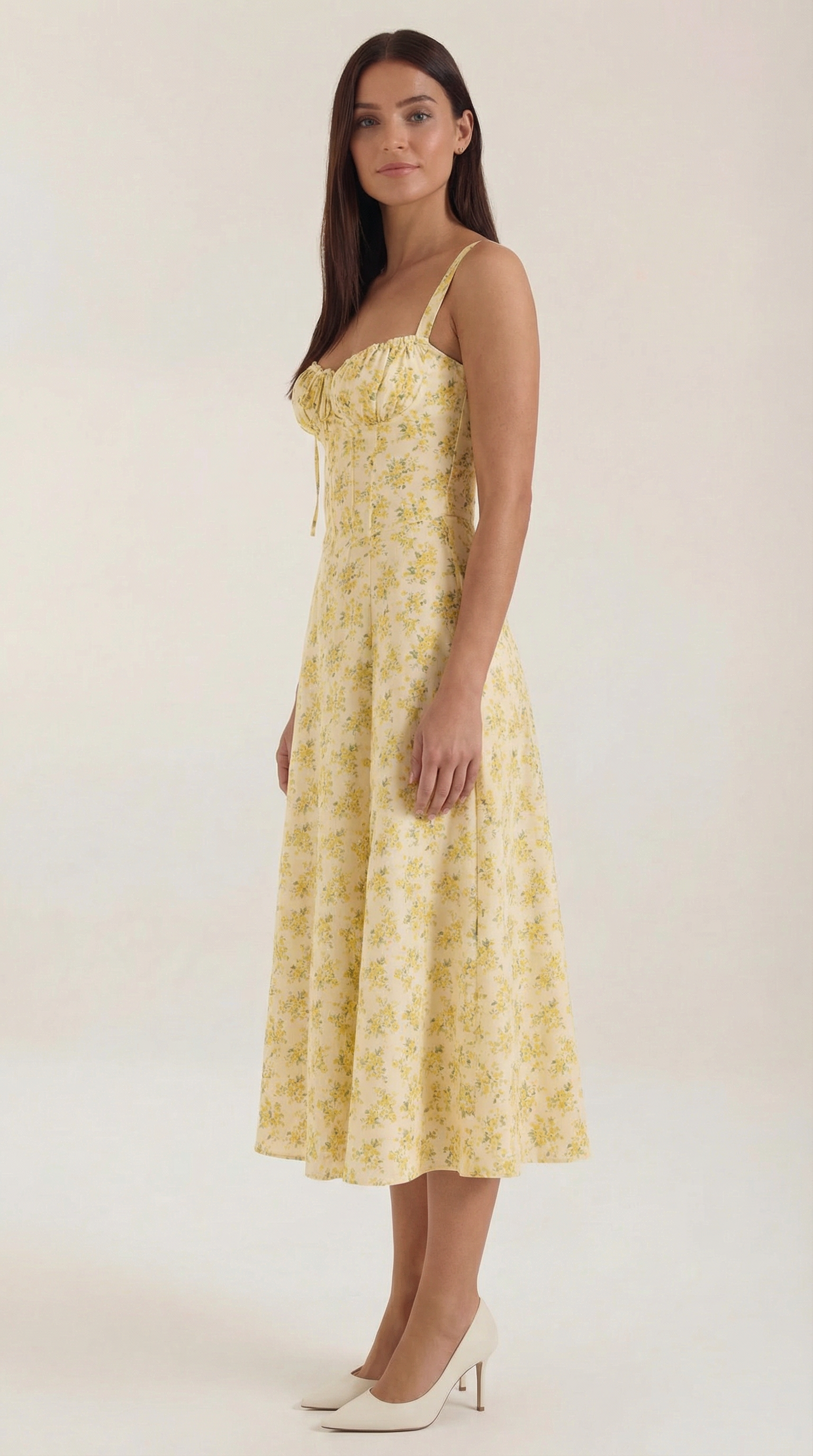 Midi Summer Dress in Lightweight Fabric with Floral Print for Casual Wear