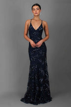 V-Neck Spaghetti Strap Floor-Length Women's Dress - Elegant Evening Wear for Formal Events