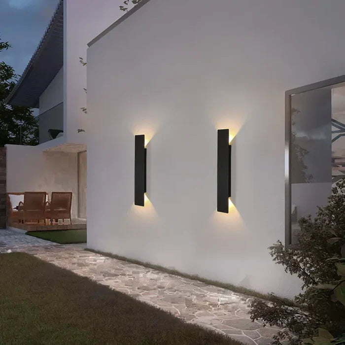 Weather-Resistant Outdoor Wall Lamp – Garden, Patio