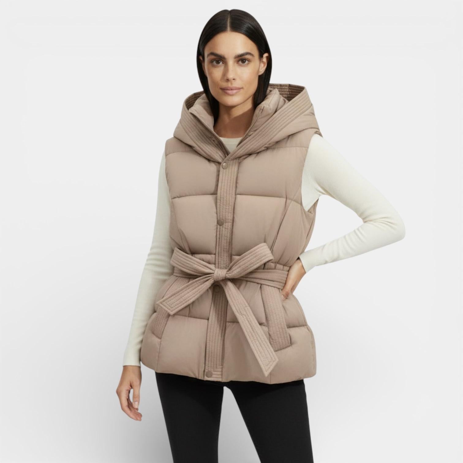 Women's Lightweight Quilted Puffer Vest with Hood - Stylish Insulated Gilet for Outdoor and Casual Wear